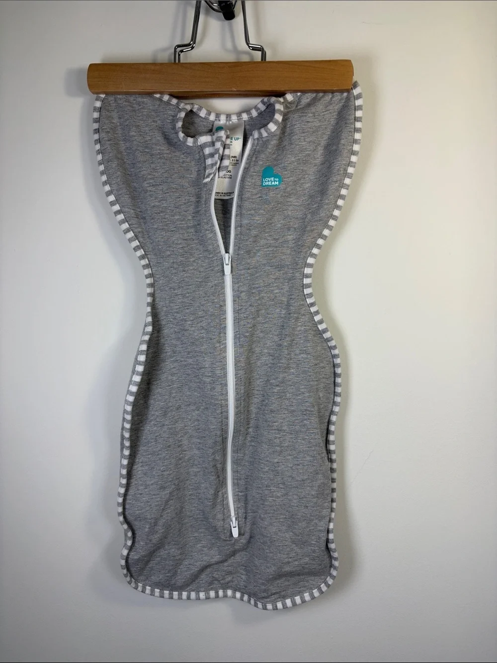 Love to dream soft grey